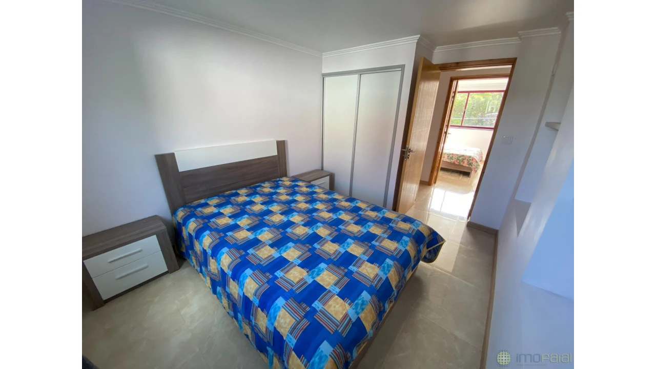 Moradia T5 para Venda em Capelo Foto 17