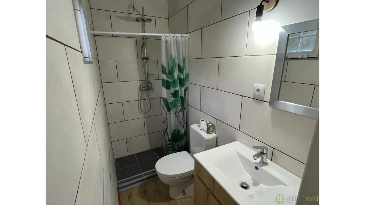 Moradia T5 para Venda em Capelo Foto 57