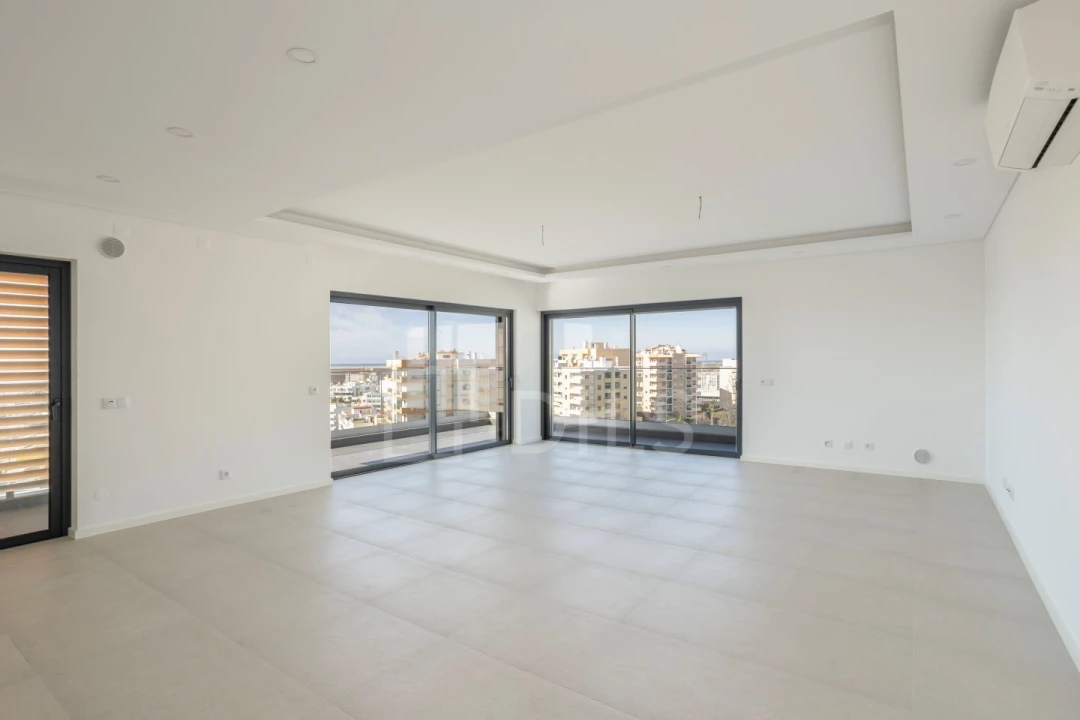 Apartamento T3 para Venda em Faro (Sé e São Pedro) Foto 4