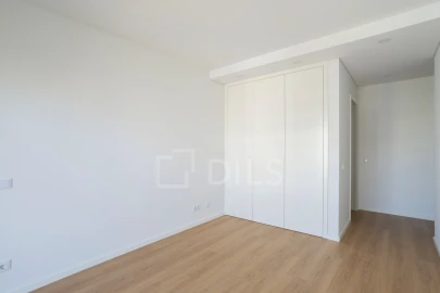 Apartamento T3 para Venda em Faro (Sé e São Pedro)