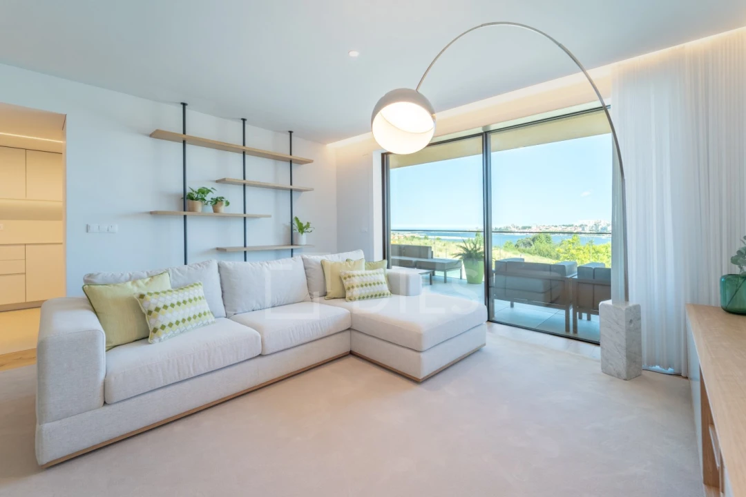 Apartamento T3 para Venda em Canidelo Foto 1