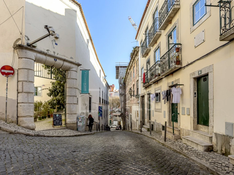 Loja para Cedência de Quotas em Misericórdia Foto 1
