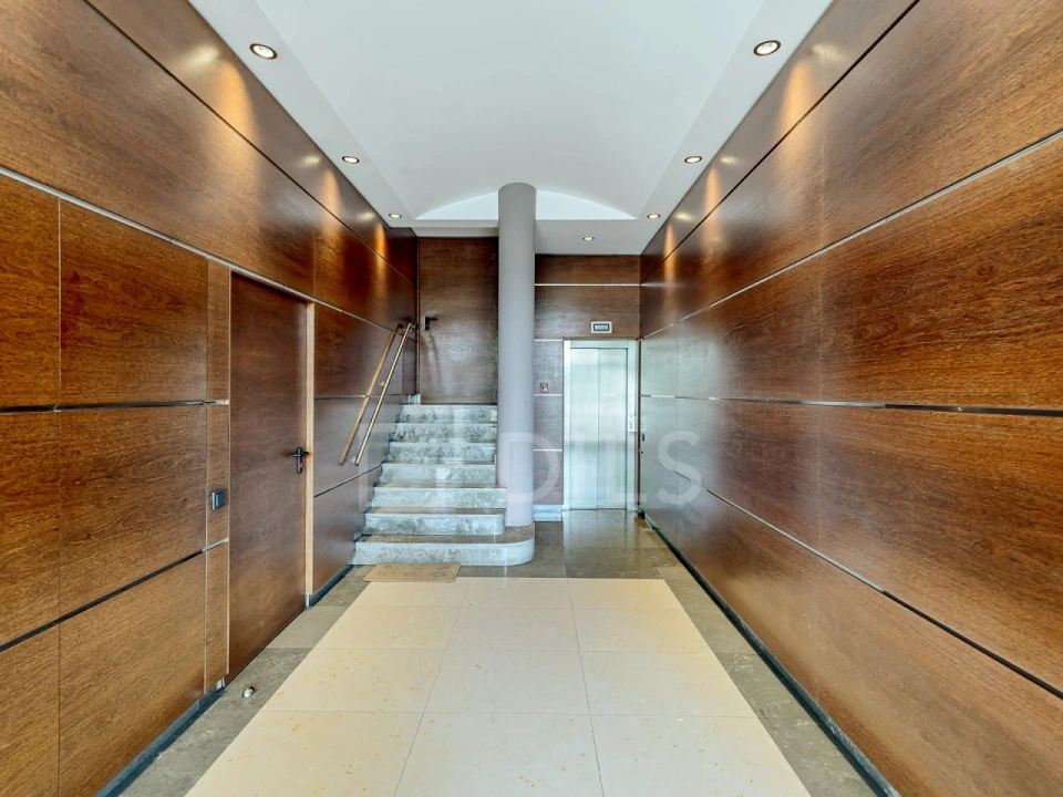 Apartamento T3 para Venda em Campolide Foto 21