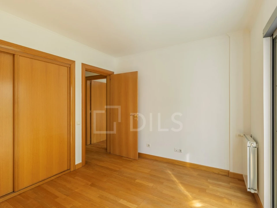 Apartamento T3 para Venda em Campolide Foto 19