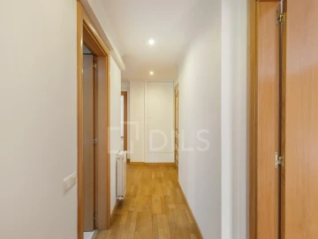 Apartamento T3 para Venda em Campolide