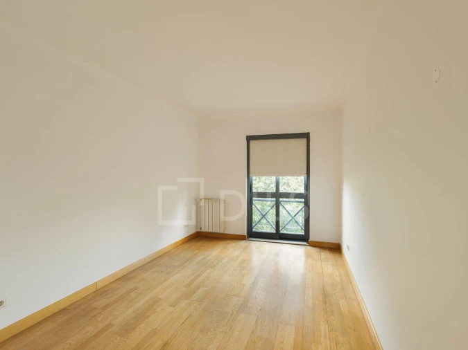 Apartamento T3 para Venda em Campolide Foto 16