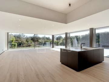 Moradia T4 para Venda em Alcabideche