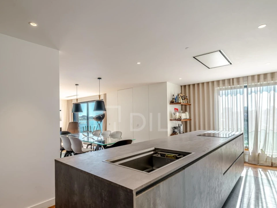 Apartamento T3 para Venda em Lordelo do Ouro e Massarelos Foto 29