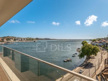 Apartamento T3 para Venda em Lordelo do Ouro e Massarelos