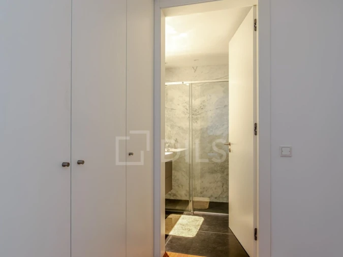 Apartamento T3 para Venda em Lordelo do Ouro e Massarelos Foto 32
