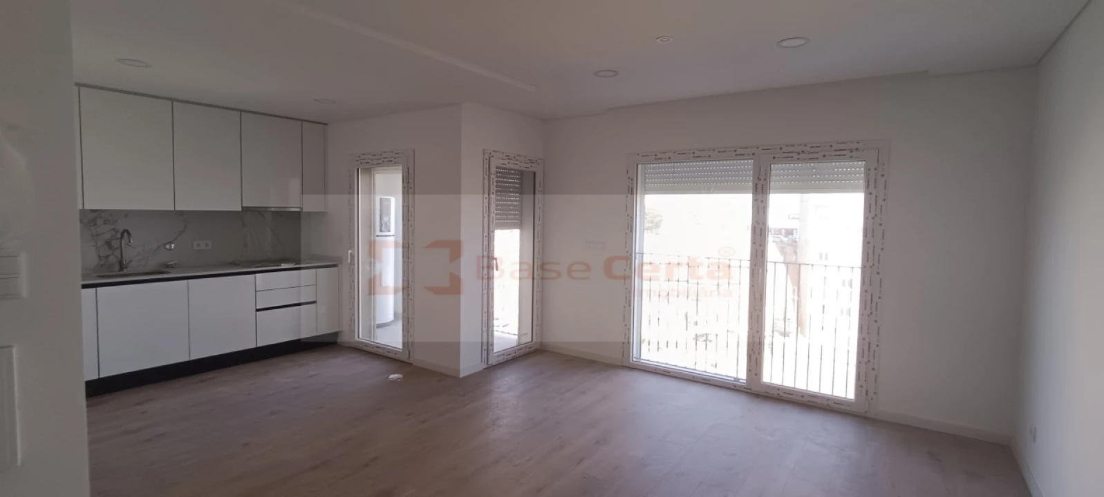 Apartamento T3 para Venda em Corroios Foto 19