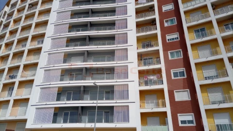 Apartamento T3 para Venda em Corroios