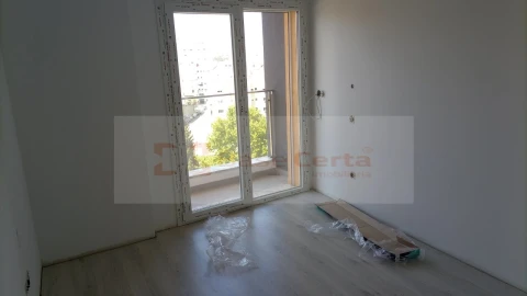 Apartamento T3 para Venda em Corroios
