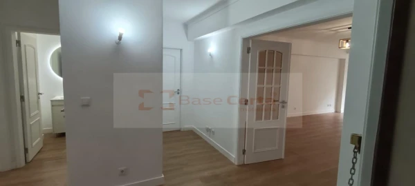 Apartamento T3 para Venda em São Domingos de Benfica