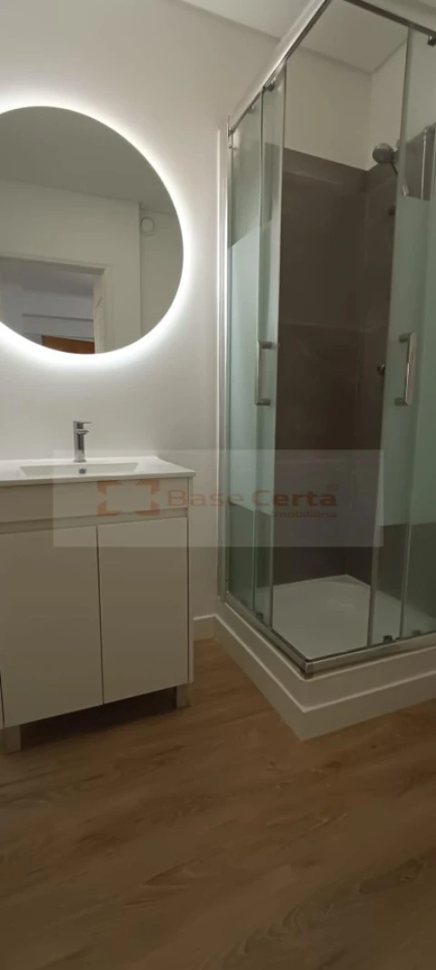 Apartamento T3 para Venda em São Domingos de Benfica