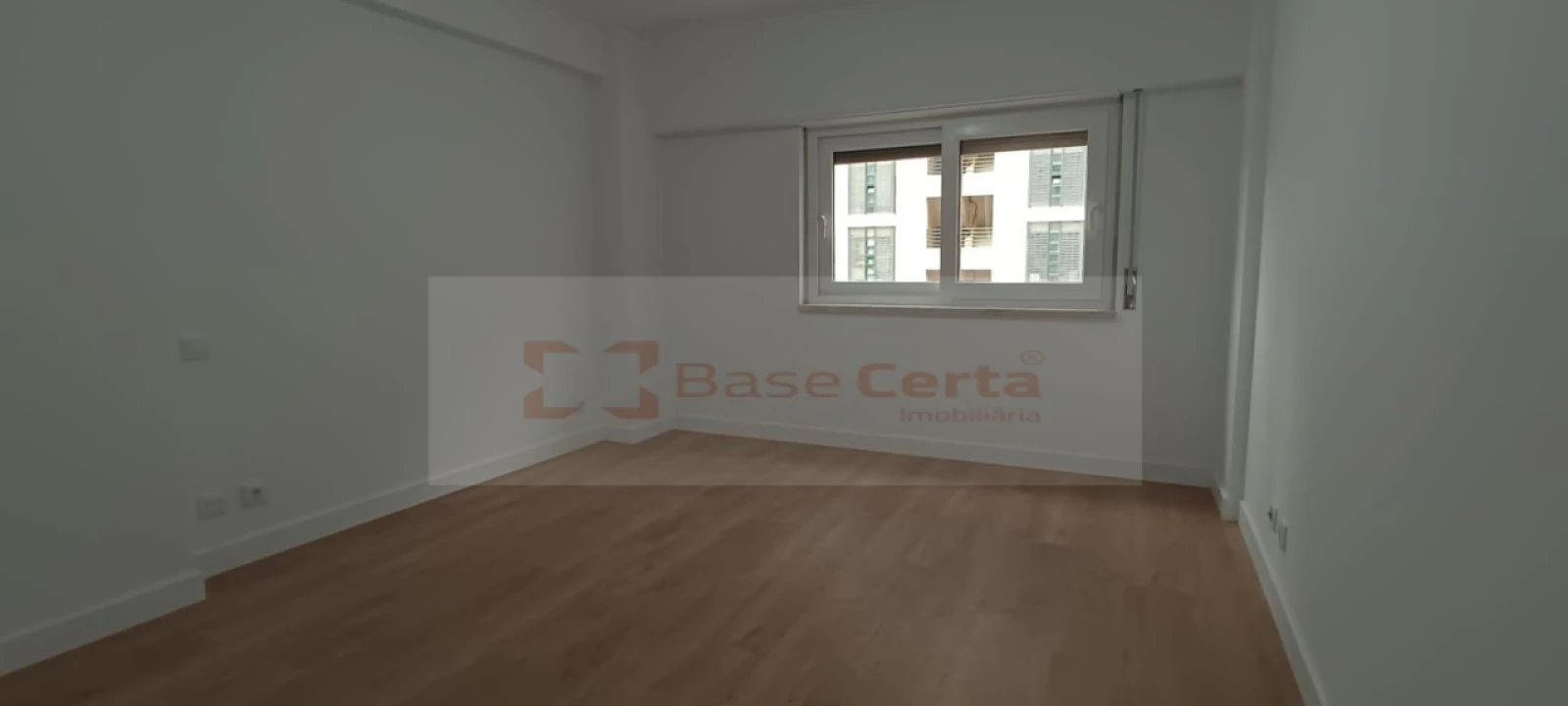 Apartamento T3 para Venda em São Domingos de Benfica Foto 13