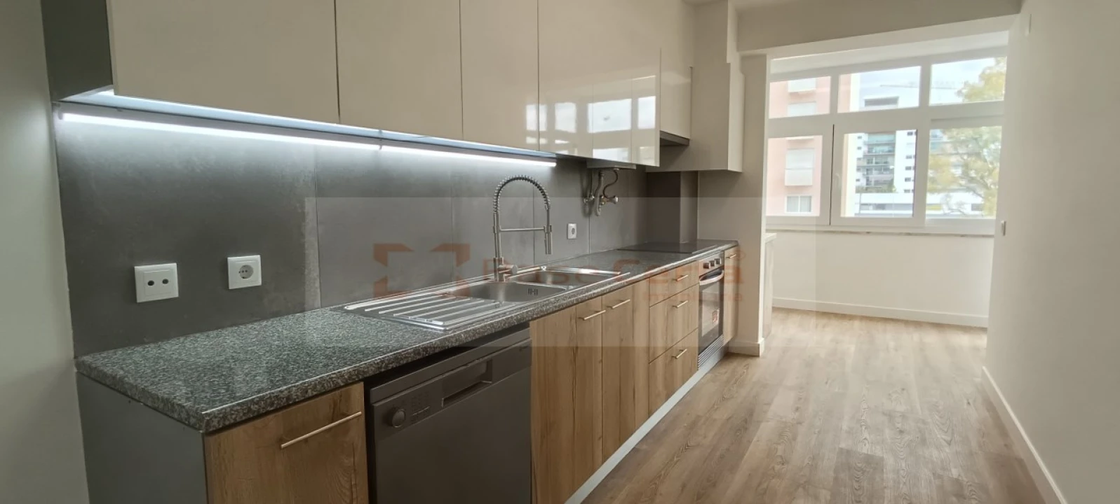 Apartamento T3 para Venda em São Domingos de Benfica Foto 22