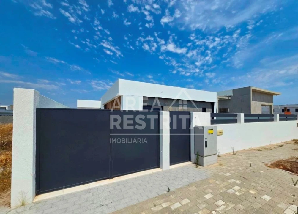 Moradia T3 para Venda em Azeitão (São Lourenço e São Simão) Foto 12