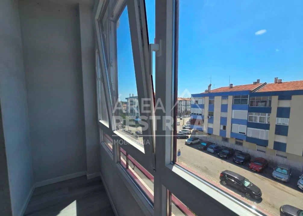 Apartamento T4 para Venda em Amora Foto 28