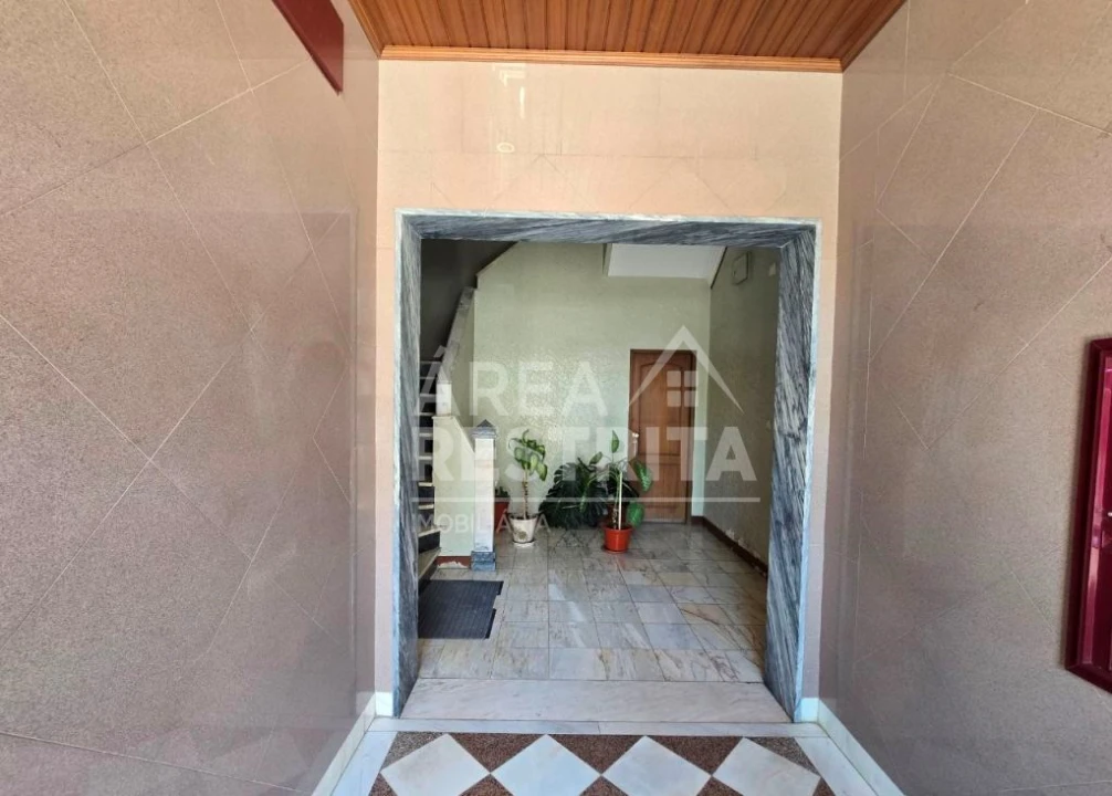 Apartamento T4 para Venda em Amora Foto 30