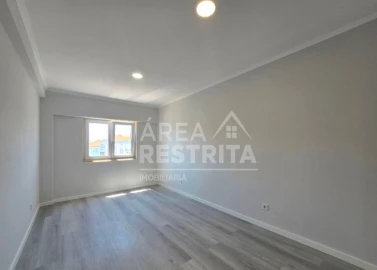 Apartamento T4 para Venda em Amora