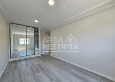 Apartamento T4 para Venda em Amora