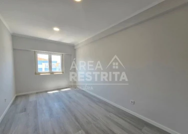 Apartamento T4 para Venda em Amora