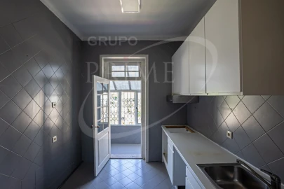 Moradia T4 para Venda em Lordelo do Ouro e Massarelos