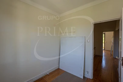 Moradia T4 para Venda em Lordelo do Ouro e Massarelos