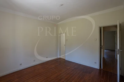 Moradia T4 para Venda em Lordelo do Ouro e Massarelos