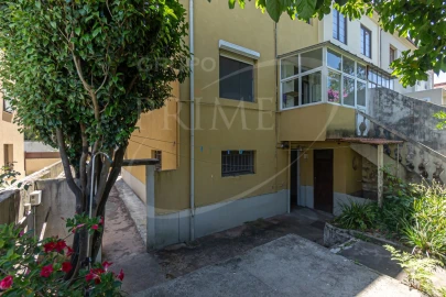 Moradia T4 para Venda em Lordelo do Ouro e Massarelos