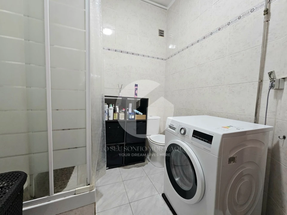 Apartamento T2 para Venda em Olhão Foto 15