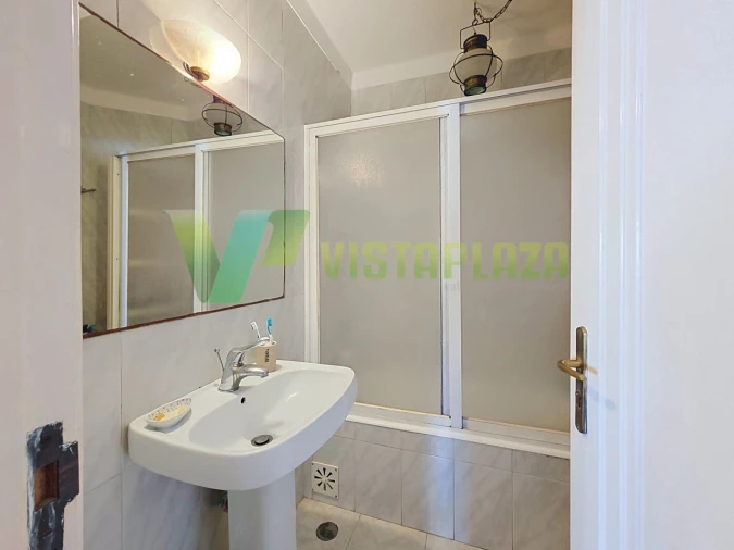 Apartamento T2 para Venda em Portimão Foto 7