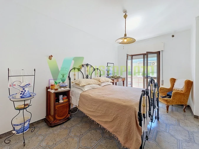Apartamento T2 para Venda em Portimão Foto 8