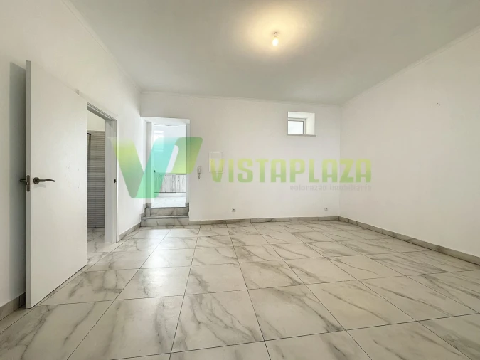 Moradia T2 para Venda em Portimão Foto 8