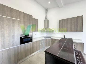 Moradia T4 para Venda em Portimão