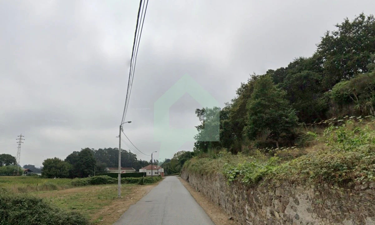 Terreno para Venda em Gemeses Foto 2