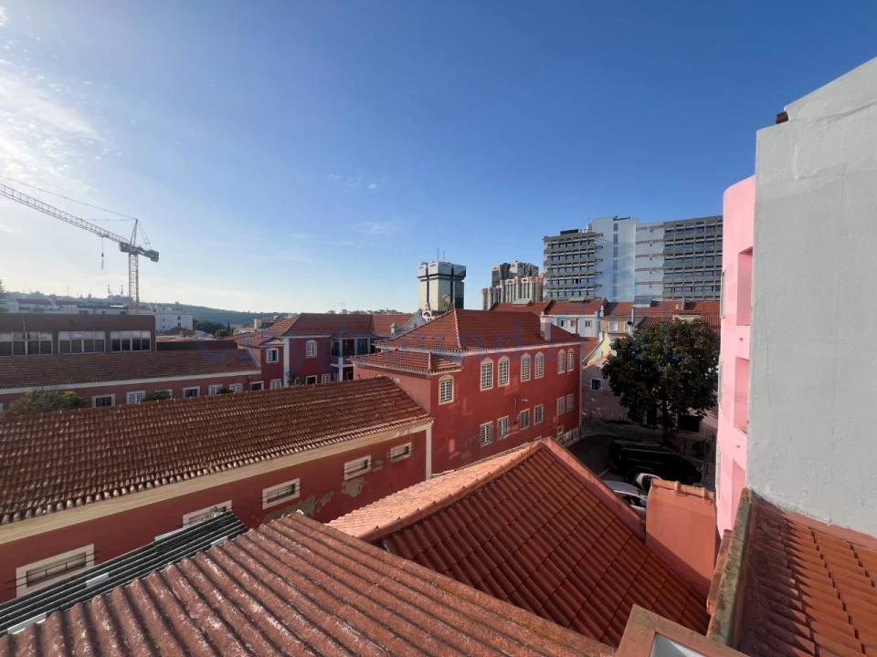 Prédio para Venda em Campo de Ourique Foto 4