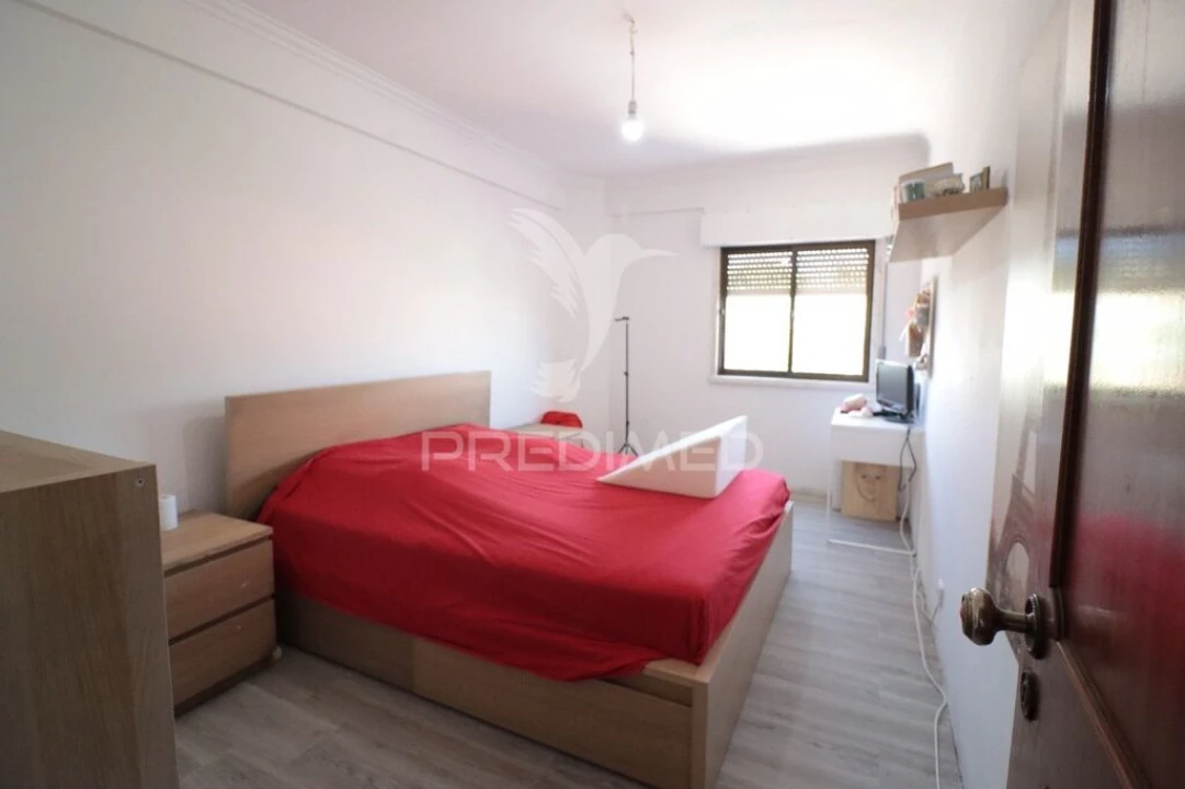 Apartamento T2 para Venda em Santa Iria de Azoia, São João da Talha e Bobadela Foto 4