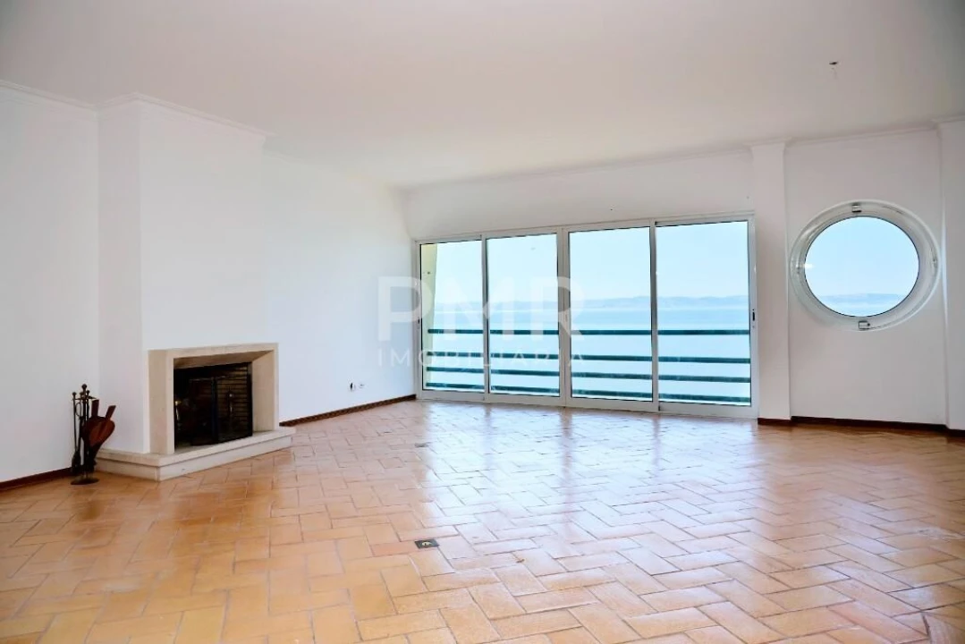 Apartamento T4 para Venda em Alcochete Foto 1
