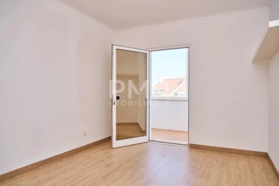 Apartamento T4 para Venda em Alcochete