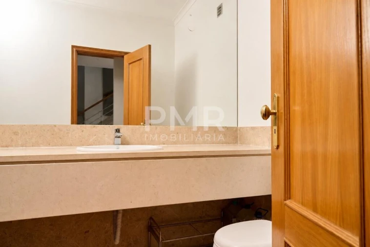 Apartamento T4 para Venda em Alcochete Foto 20