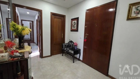 Apartamento para Venda em Valongo