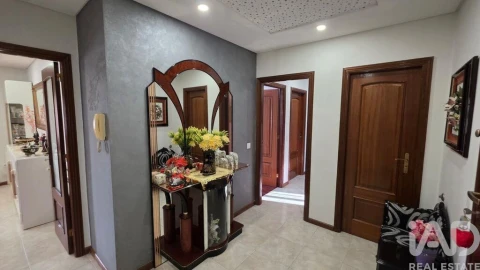 Apartamento para Venda em Valongo