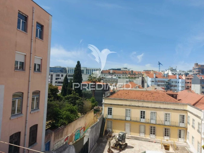 Apartamento T2 para Venda em Santo António Foto 4