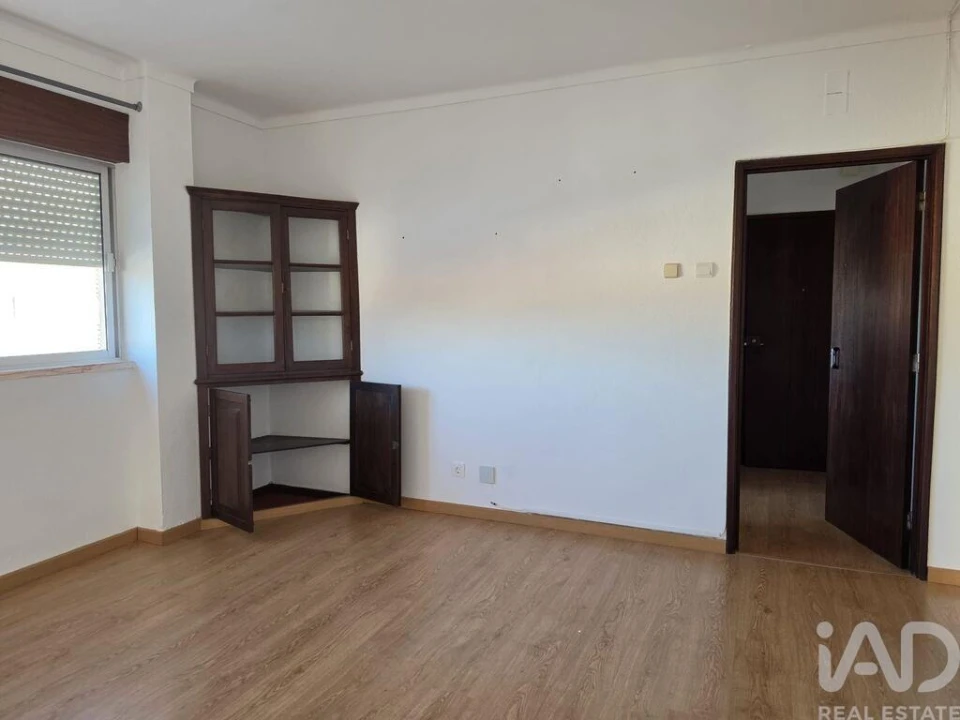 Apartamento T4 para Venda em São Bento do Cortiço e Santo Estêvão Foto 7