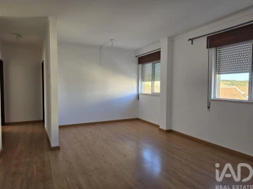 Apartamento T4 para Venda em São Bento do Cortiço e Santo Estêvão