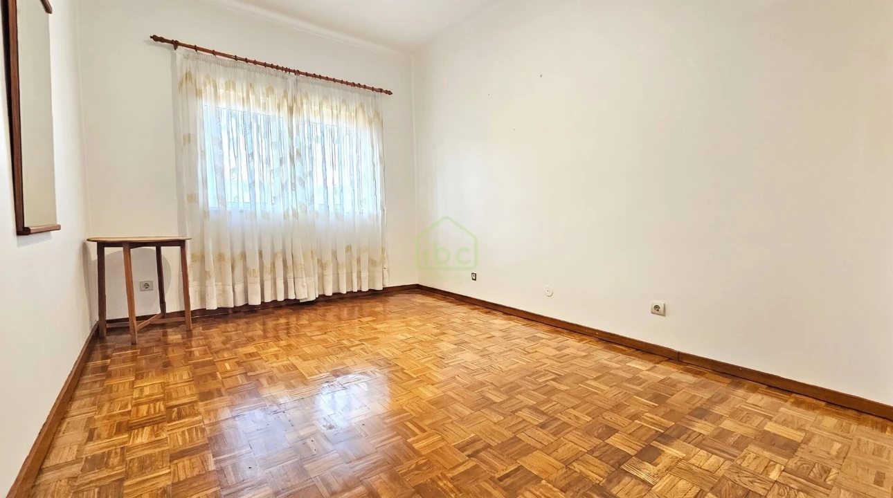Apartamento T2 para Venda em Fânzeres e São Pedro da Cova Foto 7