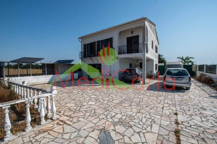 Moradia T5 para Venda em Pontevel Foto 27