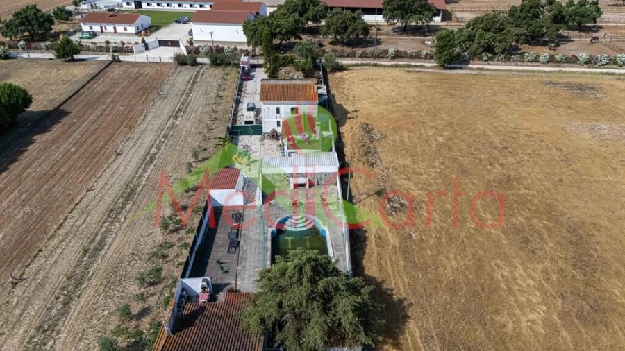 Moradia T5 para Venda em Pontevel Foto 36